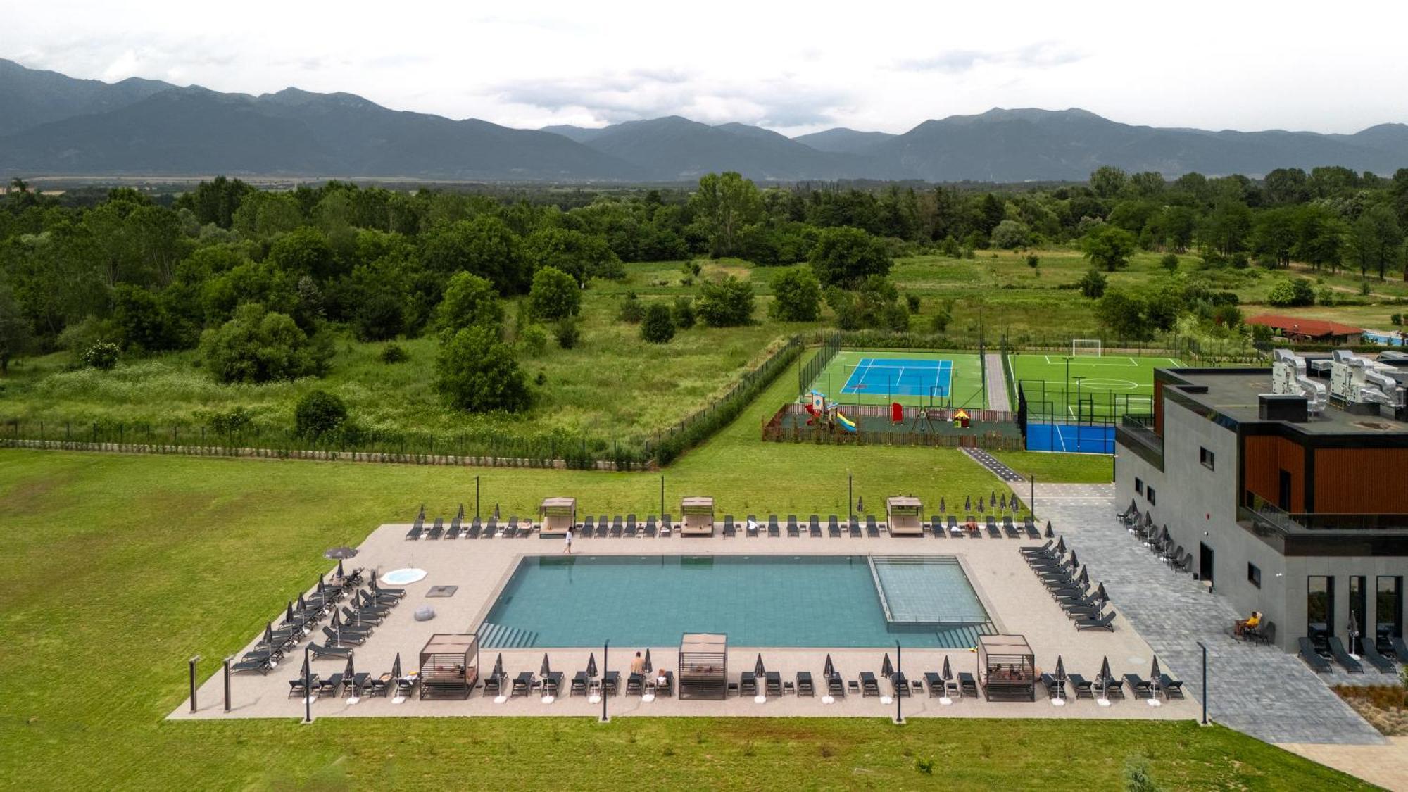 פאבל באניה Atmosphere Balneo Hotel & Spa מראה חיצוני תמונה