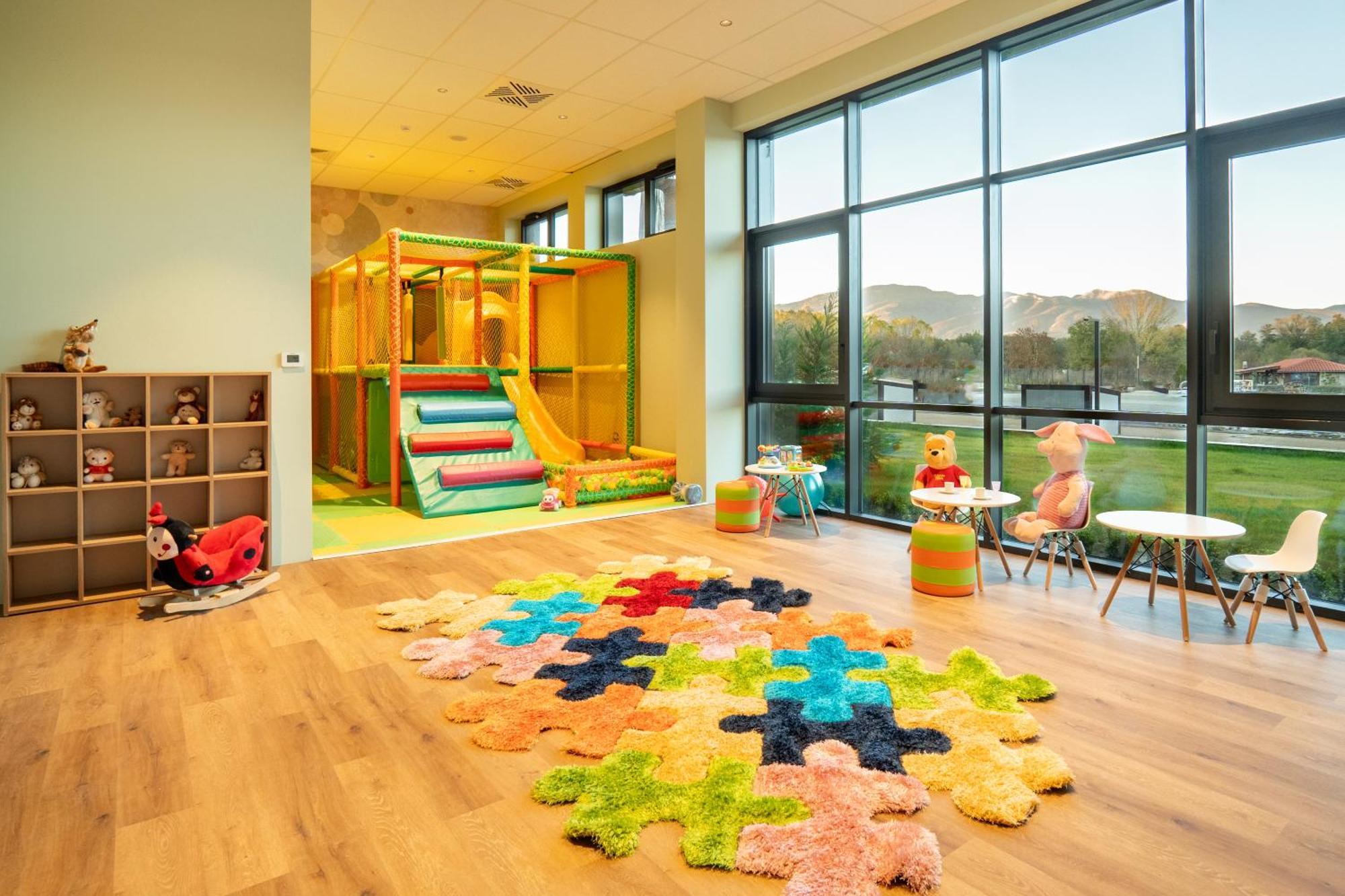 פאבל באניה Atmosphere Balneo Hotel & Spa מראה חיצוני תמונה