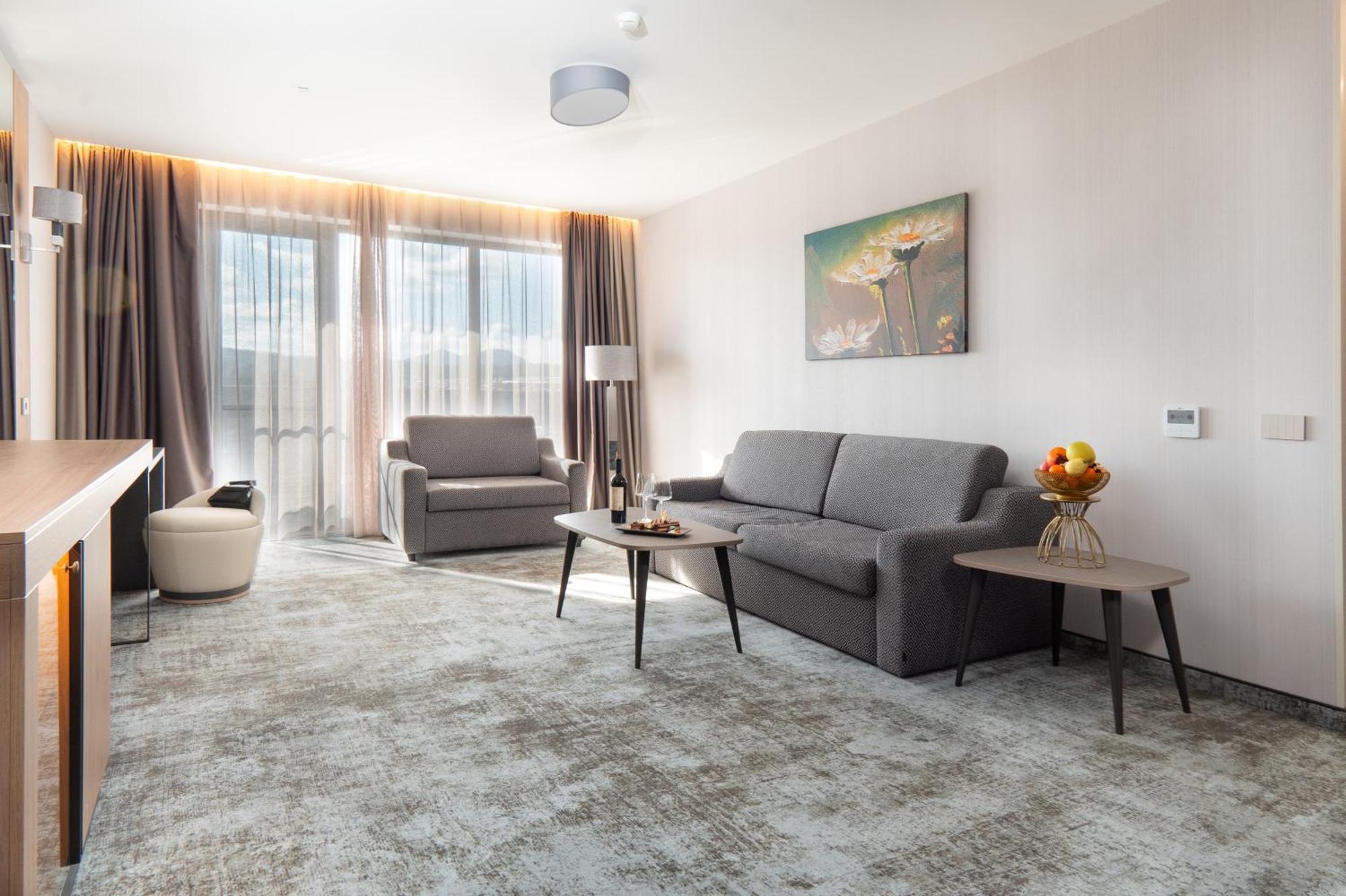 פאבל באניה Atmosphere Balneo Hotel & Spa מראה חיצוני תמונה